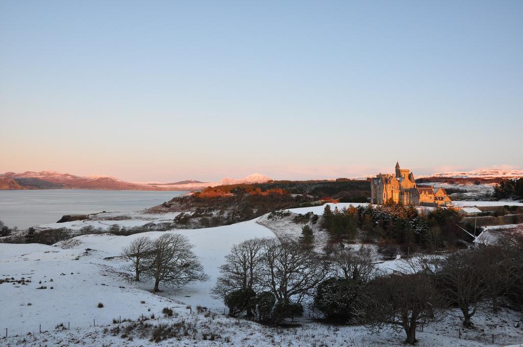 לינה וארוחת בוקר טוברמורי Glengorm Castle מראה חיצוני תמונה